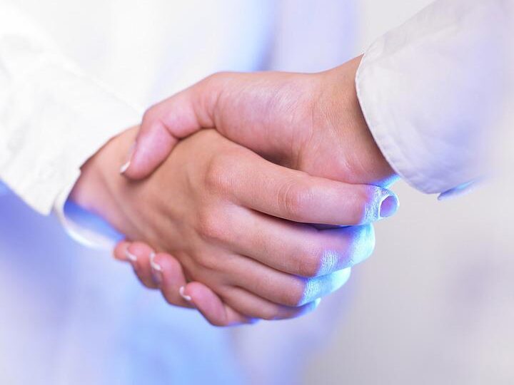 Handshake image - Defence Buyer